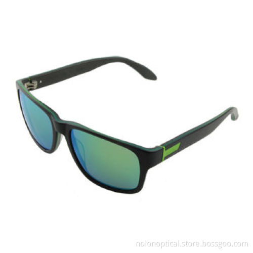 Acetate wayfarer sunglasses with wood temple, every size is available
